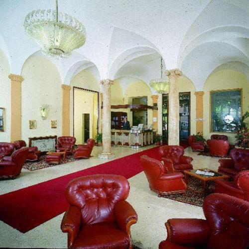 Hotel Mediterranee Gênes Extérieur photo